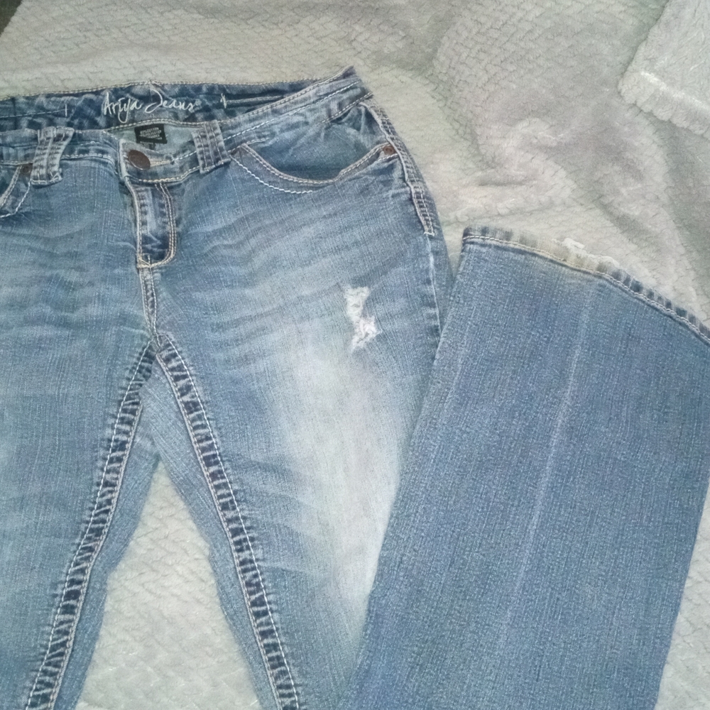 Ariya Faded Blue Boot Cut Jeans